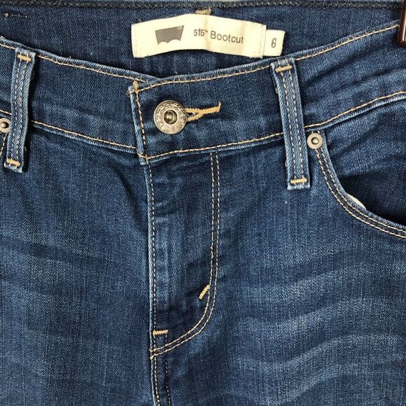 Levi's 515 Blue Medium Wash Bootcut Jeans - Picture 3 of 8